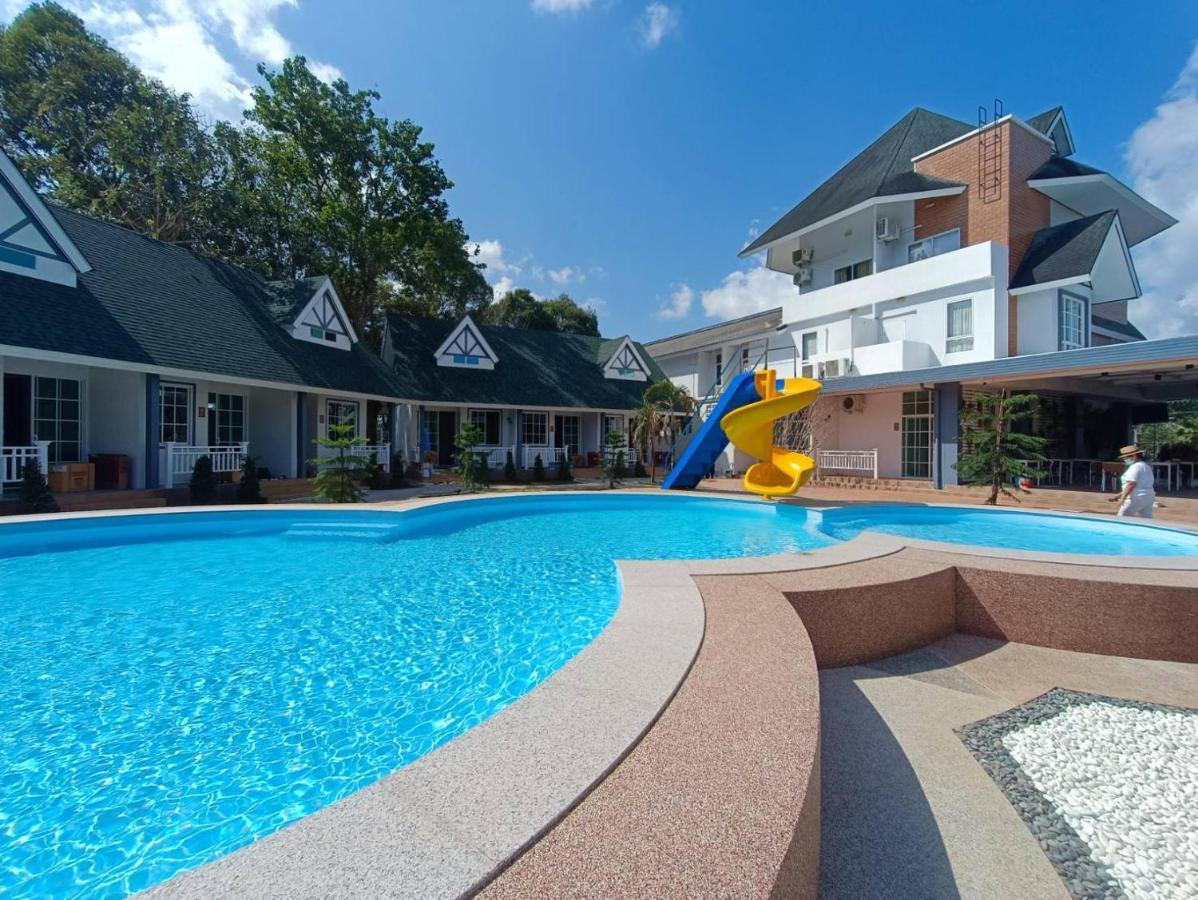 English Resotel : อิงลิช รีโซเทล Nakhon Si Thammarat Exterior foto