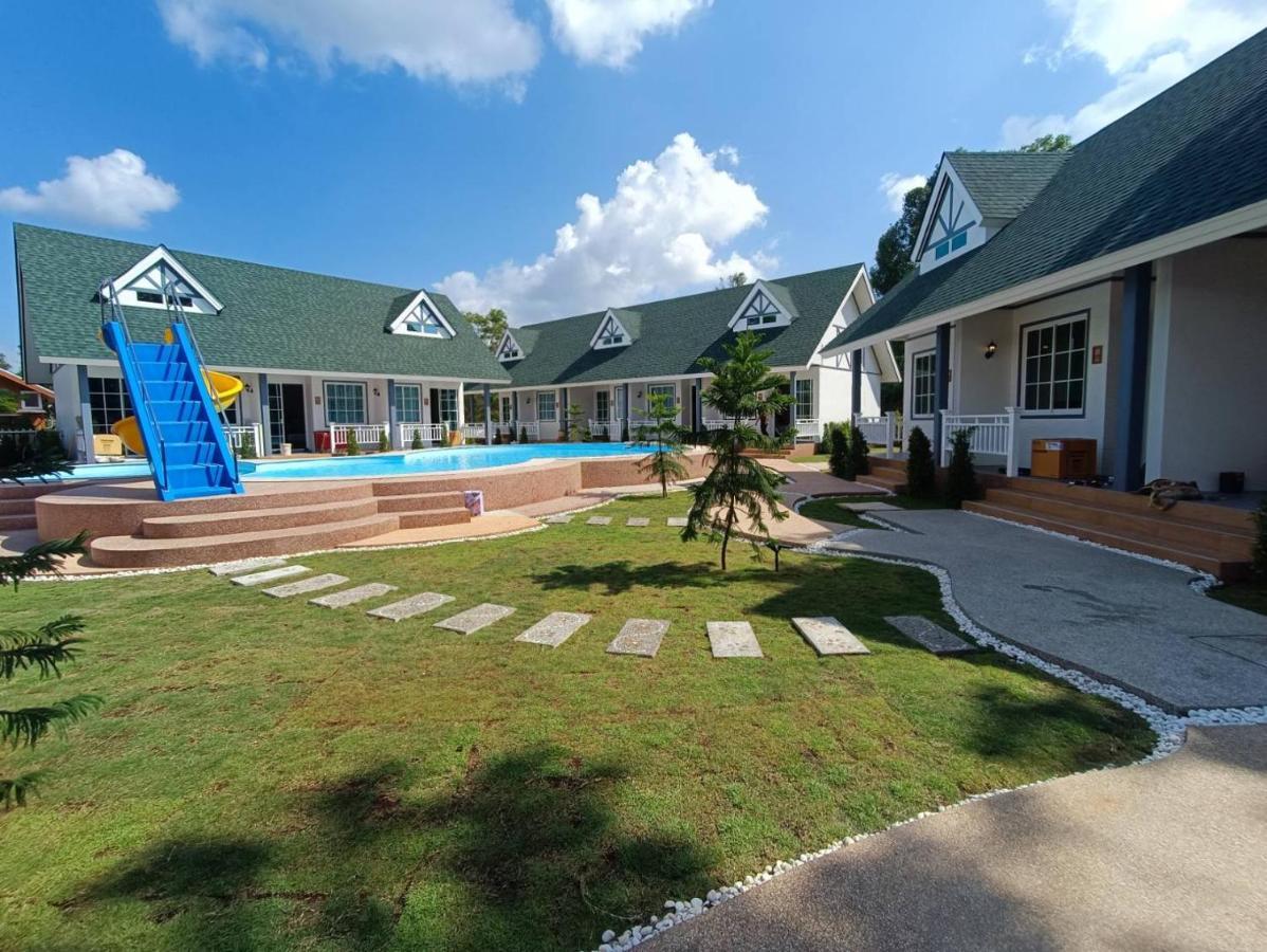 English Resotel : อิงลิช รีโซเทล Nakhon Si Thammarat Exterior foto
