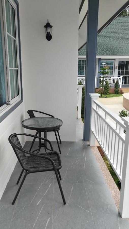 English Resotel : อิงลิช รีโซเทล Nakhon Si Thammarat Exterior foto